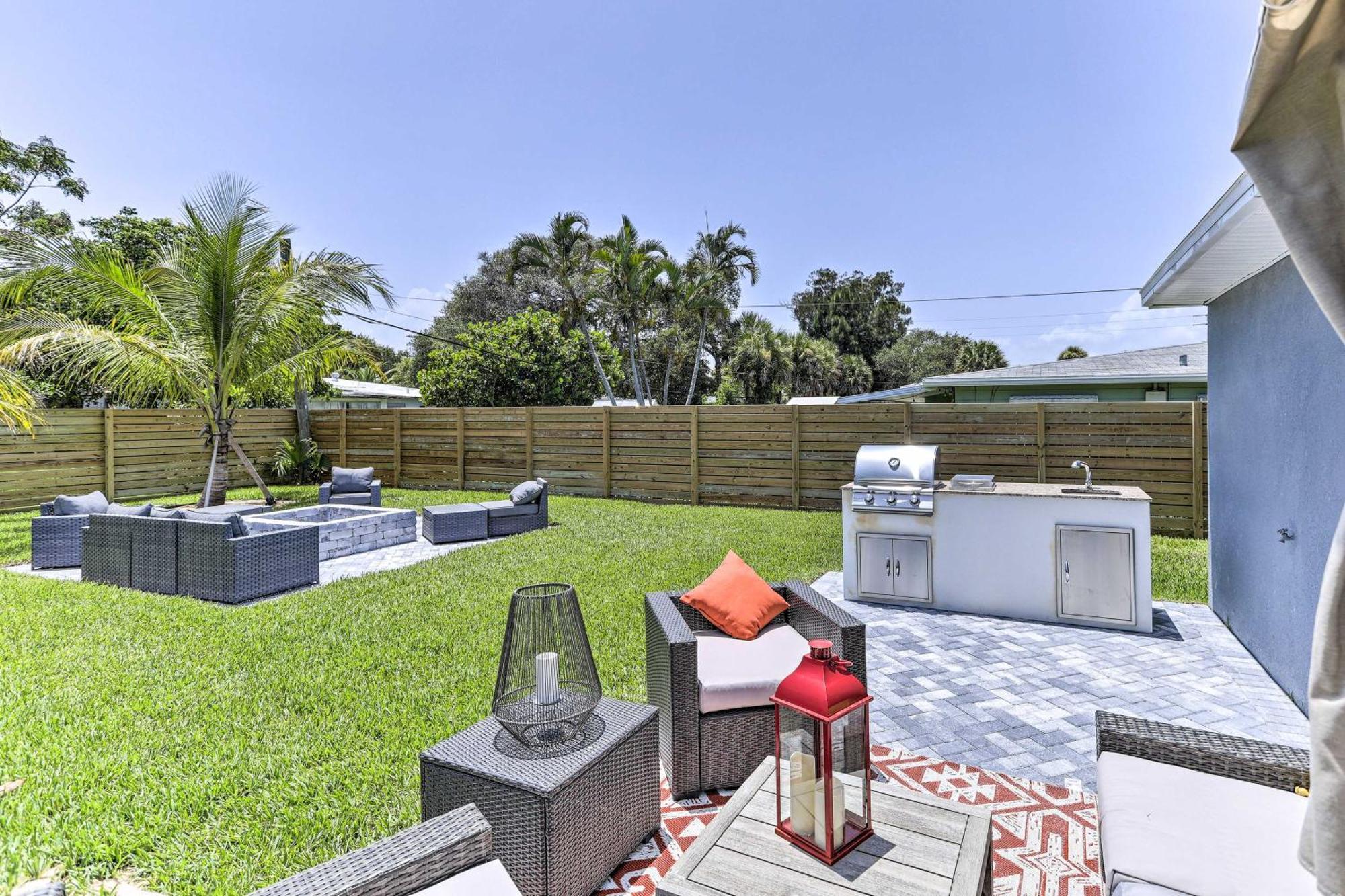 Beach House With Outdoor Kitchen, Walk To Coast Cocoa Beach Exterior foto